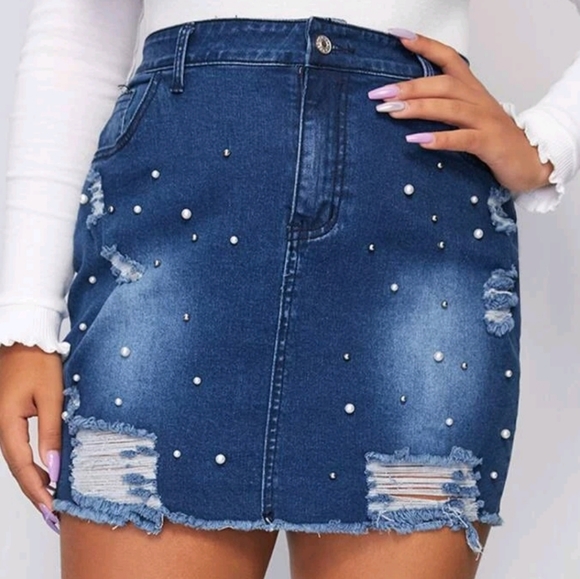SHEIN Dresses & Skirts - NEW SHEIN PLUS 1XL PEARL DENIM SKIRT